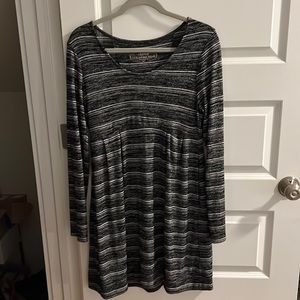 Soma lounge dress. It has pockets!